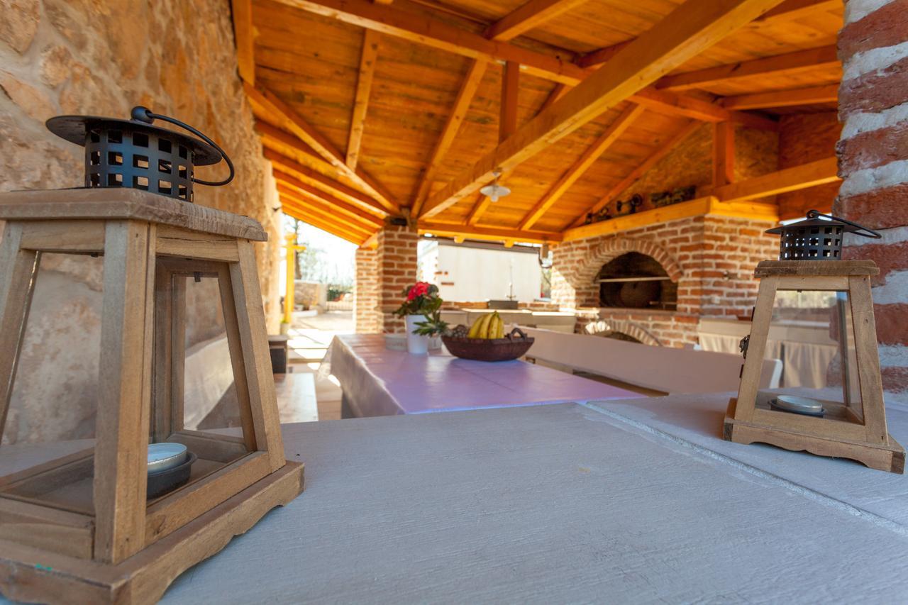 Villa Hrustika - Heated Pool, Jacuzzi & Sauna Gabonjin Bagian luar foto