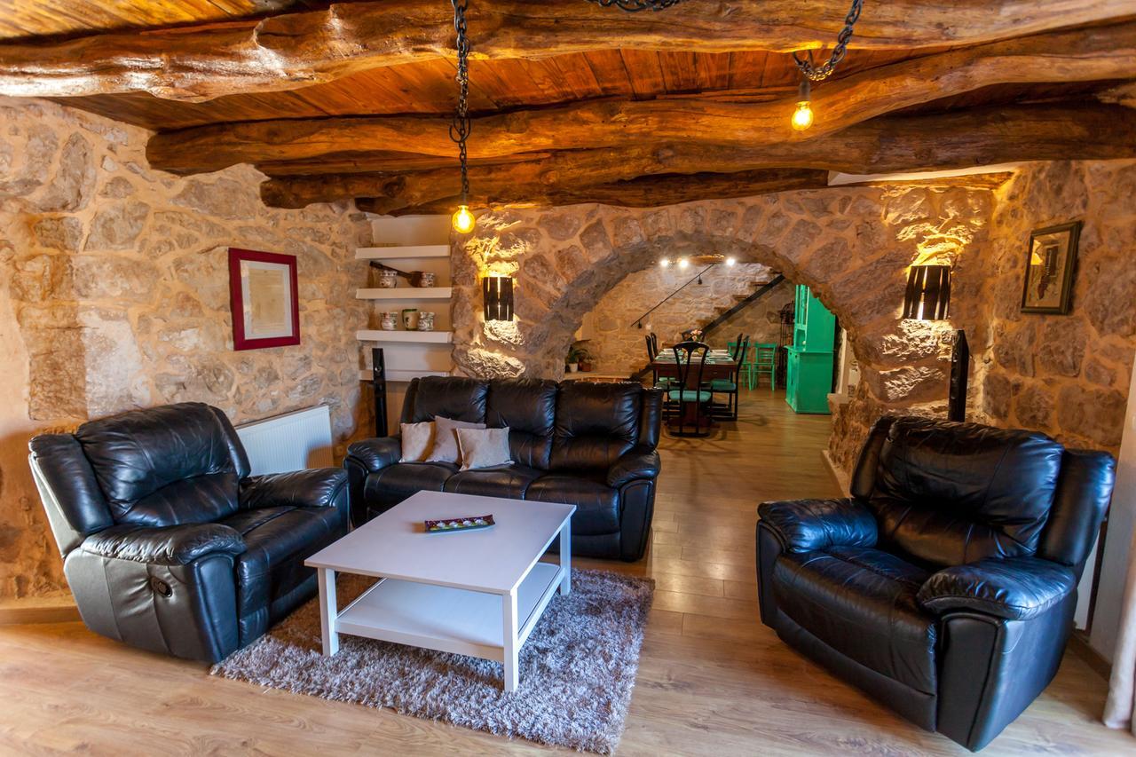 Villa Hrustika - Heated Pool, Jacuzzi & Sauna Gabonjin Bagian luar foto